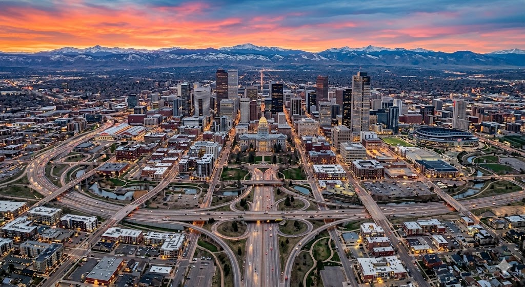 Professional QuickBooks Online bookkeeper providing expert accounting and bookkeeping services for small businesses in Denver, Colorado.
