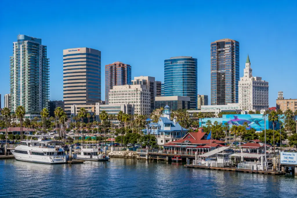 Professional QuickBooks Online bookkeeper providing expert accounting and bookkeeping services for small businesses in Long Beach, California.